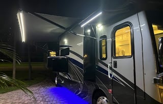 Family Fun In Style w/ 2 Full Bathrooms