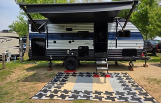 The Fraisers Pup - 2022 Wolf Pup 17JG