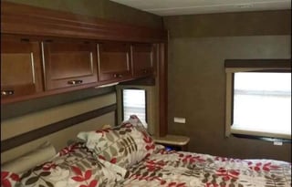 Billy- Comfortable Cozy King bed