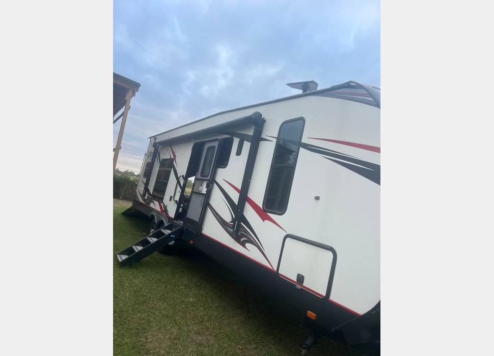 Toy Hauler rentals in LIVE OAK
