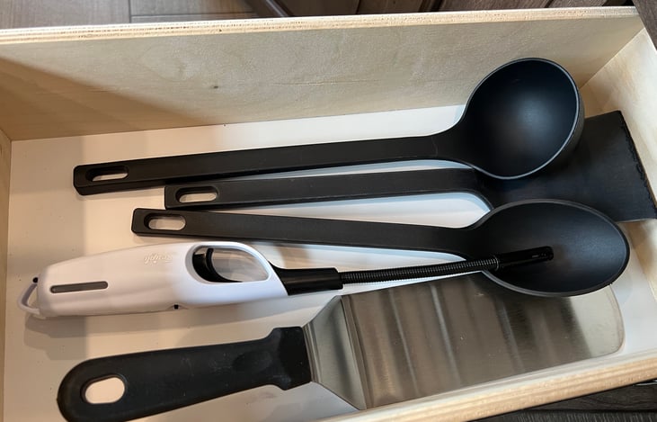 More kitchen appliances.