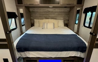 2021 CrossRoads RV Sunset Trail SS272BH