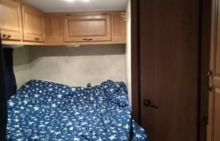 2017 Thor Motor Coach Four Winds 22B