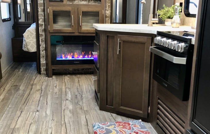 Warm fireplace for those cool evenings or no heat just for ambience!