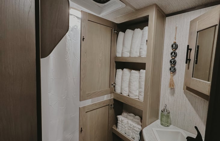 Spacious bathroom with plenty of storage