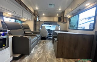 The Cozy Cottage on wheels! Glamping done right!