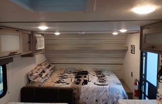 2024 Dutchmen RV Coleman Lantern LT Series 17B