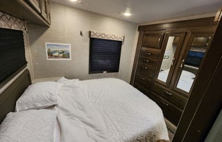 Kid/Pet Tested & Adult Privacy, Sleeps 9 w/ Bunks