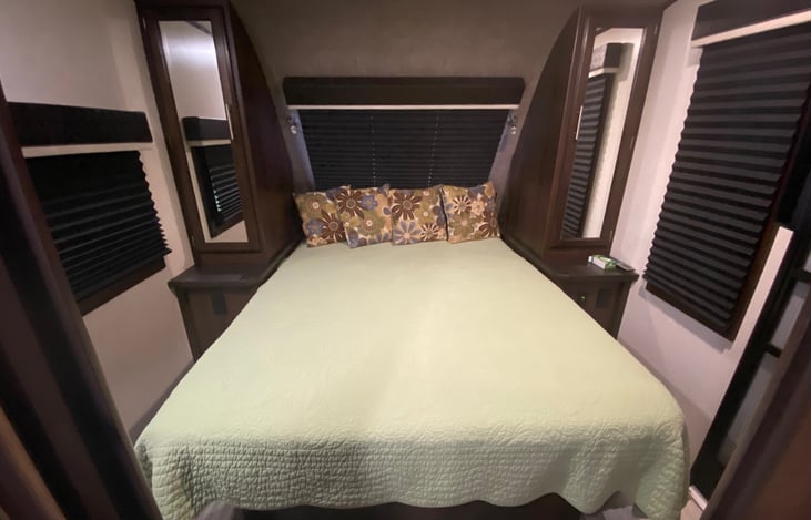 Camper Queen Master, separate room