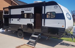 Modern Wolf Pup Bunkhouse - Perfect for Colorado!