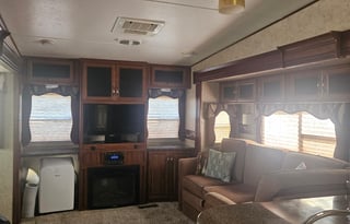 2014 Keystone RV Cougar 36 foot