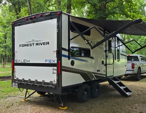 Forest River RV Wildwood FSX 175RTKX