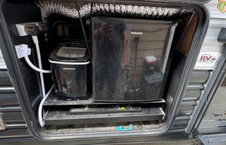 Kitchens Travel Trailer Sleeps 10