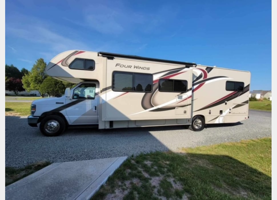 Class C Motor Home rentals in MARDELA SPGS
