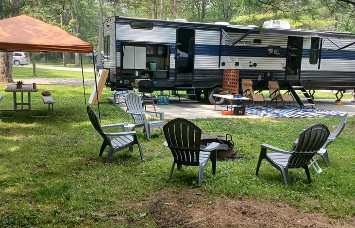 Fully set up campsite as a part of the delivery