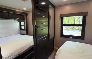 Stress free Luxury Camping/Fully Stocked