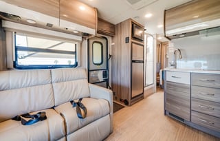 C6 *NEW* 2023 Mercedes Luxury Delano w/StarLink