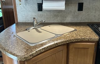 Beautiful 2018 Class C- Family / Pet Friendly!