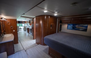 2007 Fleetwood RV Bounder Diesel 38V