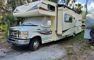 2016 Coachmen RV Freelander 32BH Ford 450