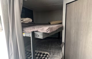 2022 Dutchmen RV Coleman Lantern Series 242BH