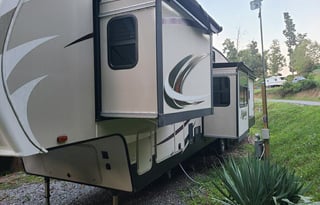 2018 Grand Design Reflection - TURN KEY READY