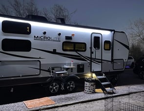 Forest River RV Flagstaff Micro Lite 25BRDS