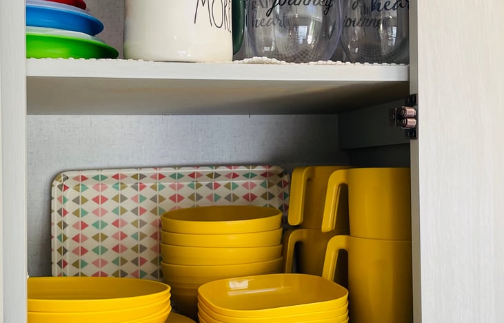 Everything you need including plastic containers and ziplock bags, aluminum foil and spices!