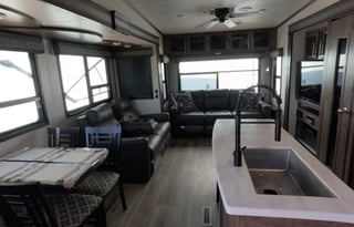 2021 KZ Durango D333RLT