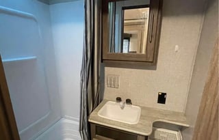 2021-Zinger 2 Bedroom/Bunkhouse/Outside Kitchen