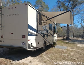 Entegra Coach Vision 27A