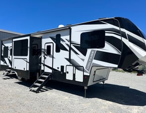 Dutchmen RV Voltage V3635