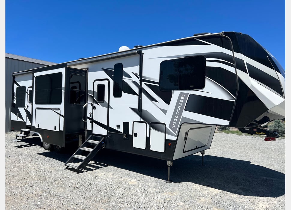 Toy Hauler rentals in Reno