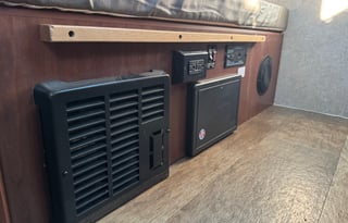 Cozy A-Frame Camper - Sleeps 4, A/C, Delivery