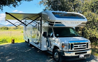 “HAPPY OC RV” Entegra Coach Odyssey 31F Bunk Beds!