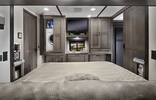 Meet Gertty….  34ft of Glamping!