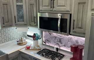 Summer RV Retreat - Luxury Living