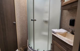 Poconos Romance: Luxury RV Delivered