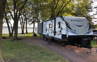 Family friendly with HUGE Bunkroom!!