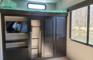 Spacious Large Pet Friendly Family Camper