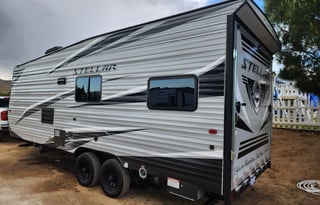 Wonderful Toyhauler that sleeps 5