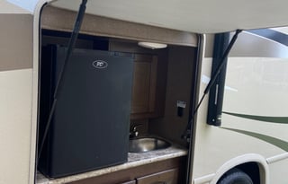 2017 Thor Motor Coach Freedom Elite