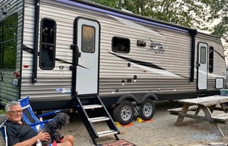 Spacious Jay Flight 28’ Travel trailer