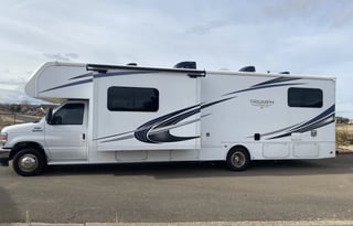 2021 NeXus RV Triumph 32T