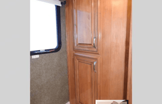 Home on the Road - 37ft Luxury RV