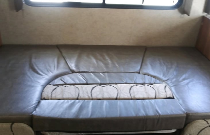 Dinette bed