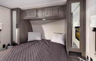 2021 Shasta 26DB 31ft