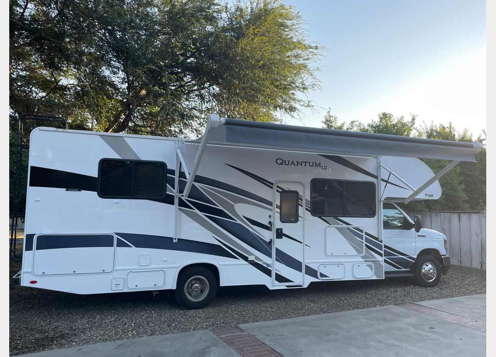 Class C Motor Home rentals in El Dorado Hills