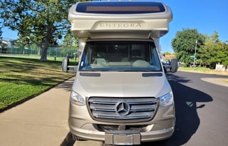 2020 Entegra Coach Qwest - Rusty's RV Adventure