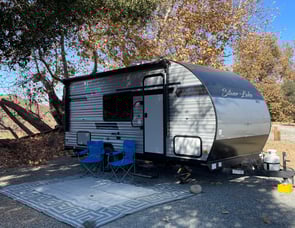 Forest River RV East to west Silver Lake LE